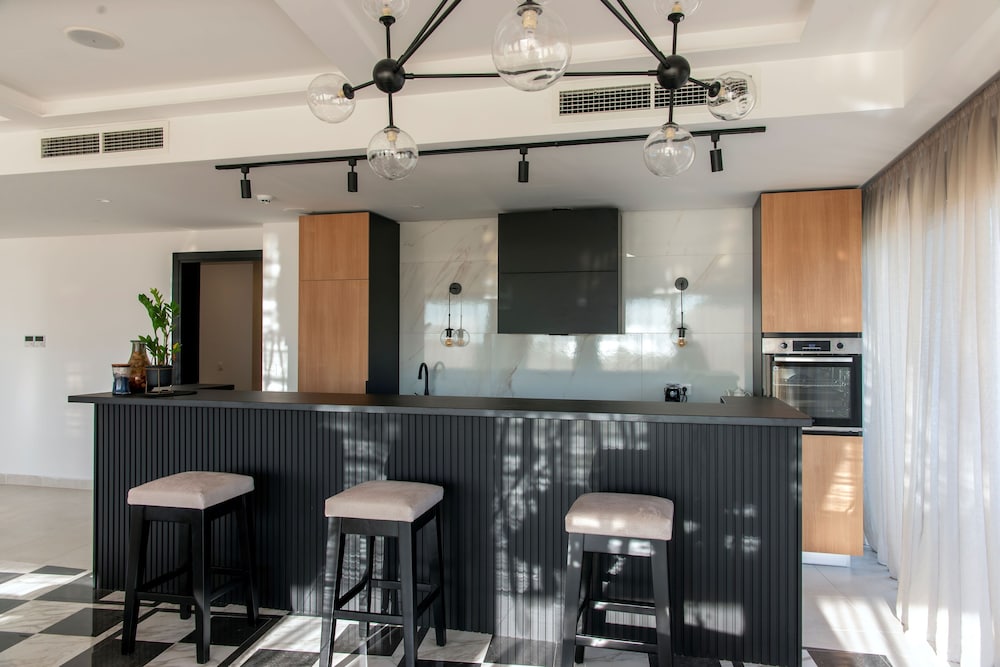 Фото Soho Suites