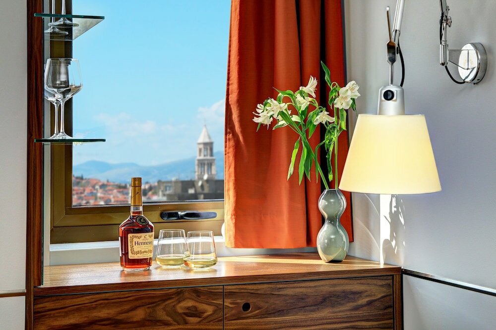 Фото Horizon Luxury Suites