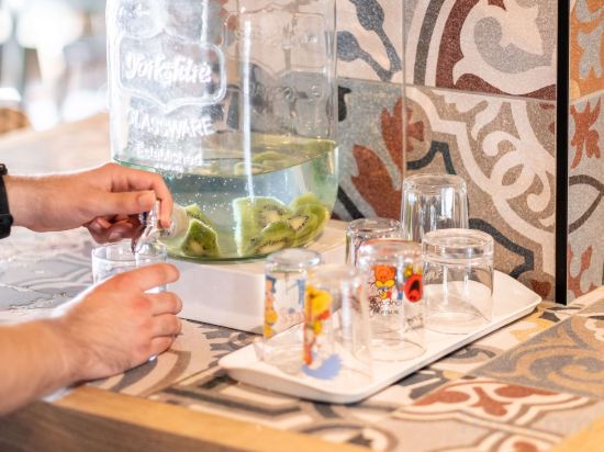 Фото Greet Chartres Est