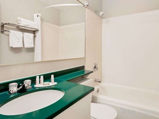 Фото Red Roof Inn Helen