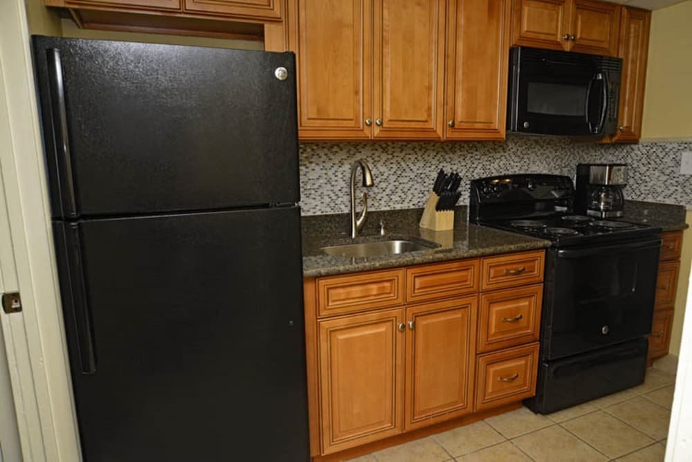 Фото Coral Beach Resort by Elliott Beach Rentals