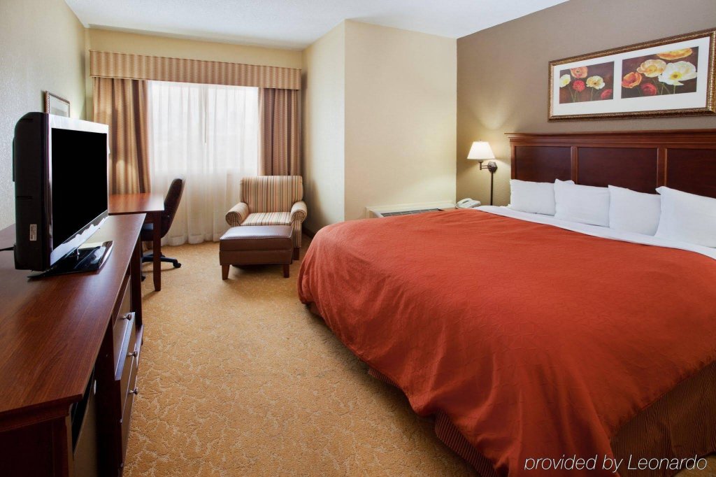Фото Country Inn & Suites by Radisson, Atlanta Downtown South at Turner Field, Ga