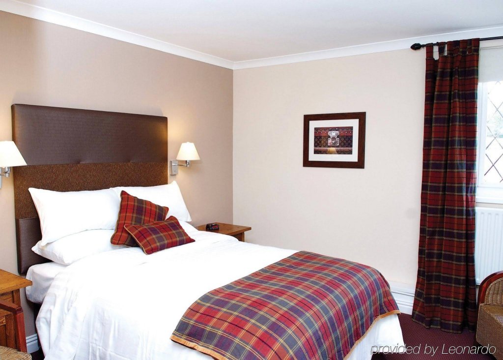 Фото Honest Lawyer Hotel