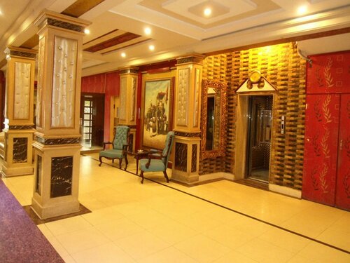 Гостиница Hotel Mayfair в Лахоре
