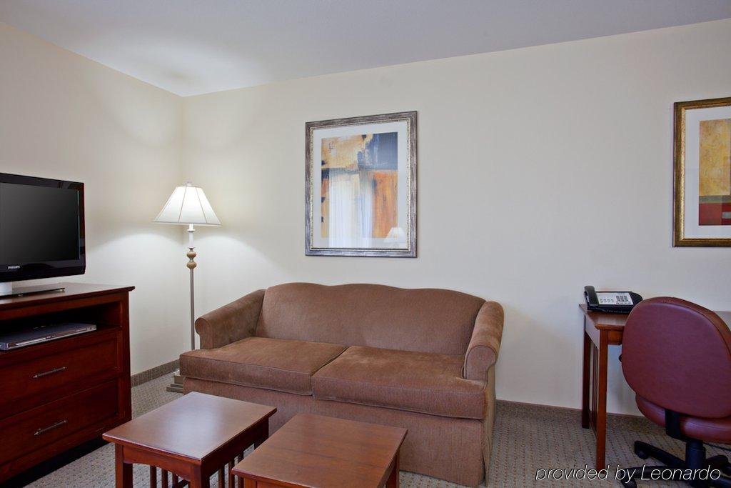 Фото Staybridge Suites Palmdale, an Ihg Hotel