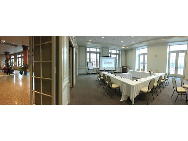 Фото Grand Eastonian Hotel & Suites