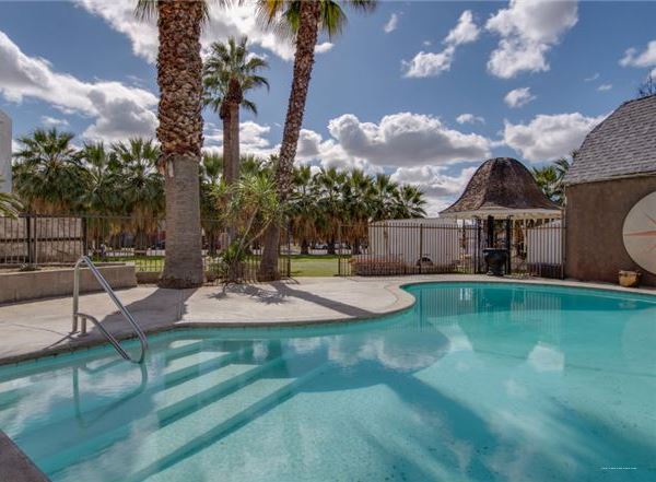 Фото Holiday Inn Express Santa Rosa North, an Ihg Hotel