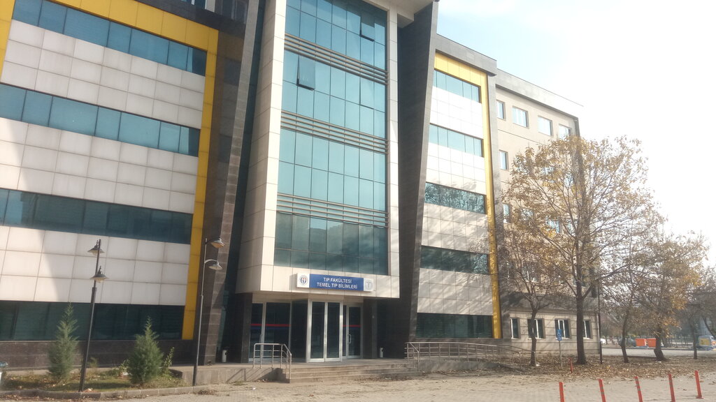 Üniversiteler Gaziantep Üniversitesi Tıp Fakültesi Temel Bilimler Binası, Gaziantep, foto