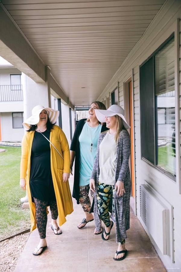 Фото Fredericksburg Inn & Suites