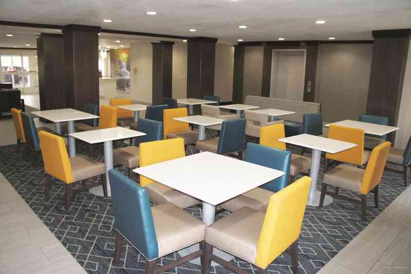 Фото La Quinta Inn by Wyndham Peru Starved Rock State Park