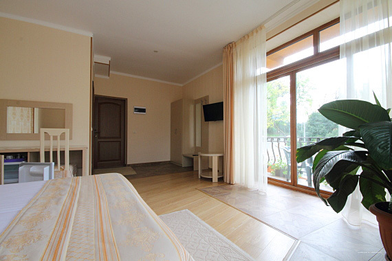 Фото Гостевой дом на Черноморской 2