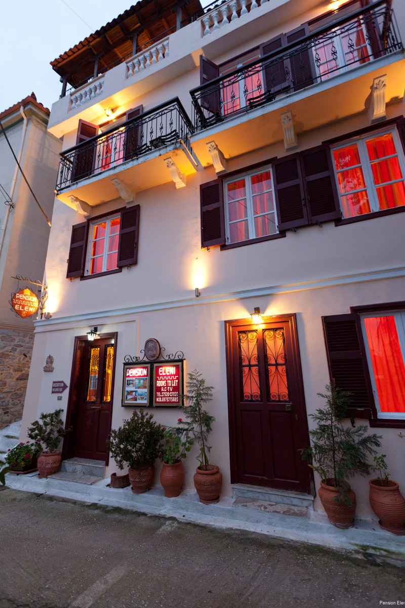 Фото отеля 1