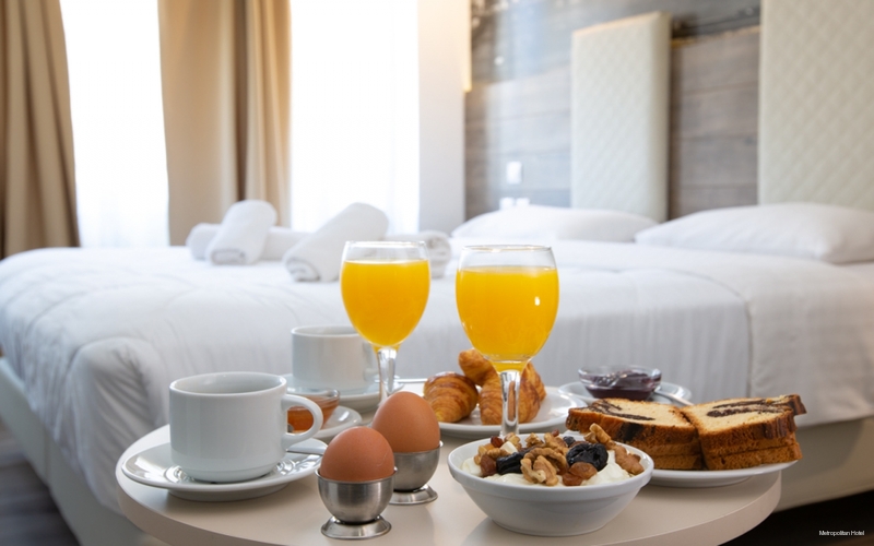 Фото Metropolitan Hotel