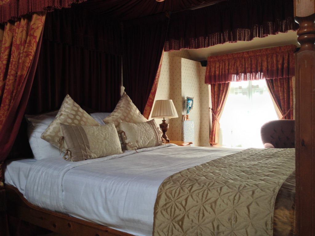 Фото Brook Marston Farm Hotel