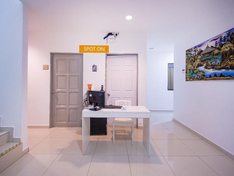 Фото Oyo 89618 Delegant Hotel