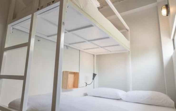 Фото LiveItUp Central by D Varee