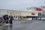 Караван (ул. 230-й Стрелковой Дивизии, 1А, Донецк), продуктовый гипермаркет в Донецке