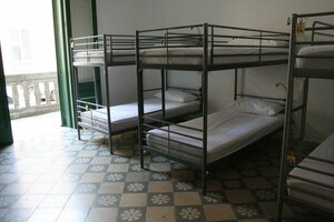 отель Urban Oasis Hostel