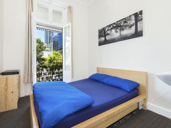 Фото Summer House Backpackers