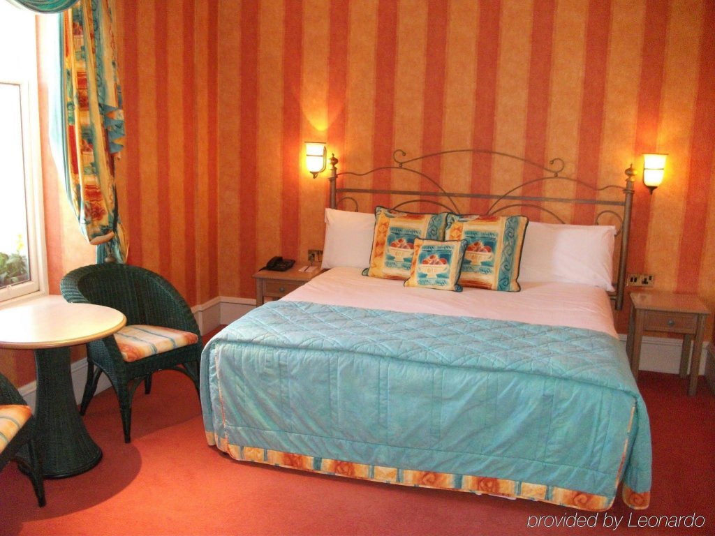 Фото The Chester Hotel