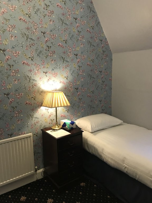 Фото The Alexander Guest House