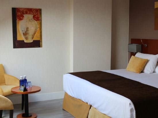 Фото Hotel Puerta de Toledo