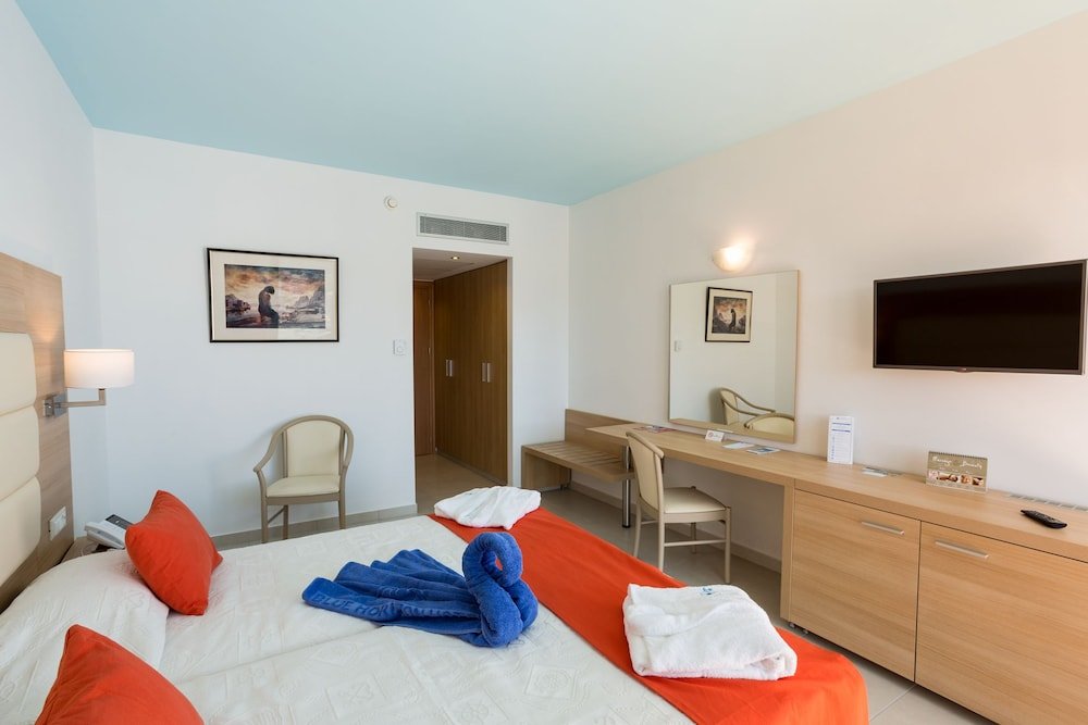 Фото Blue Horizon Hotel
