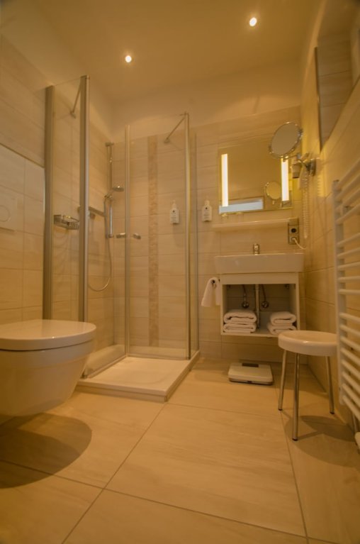 Фото Hotel Konig-Stuben