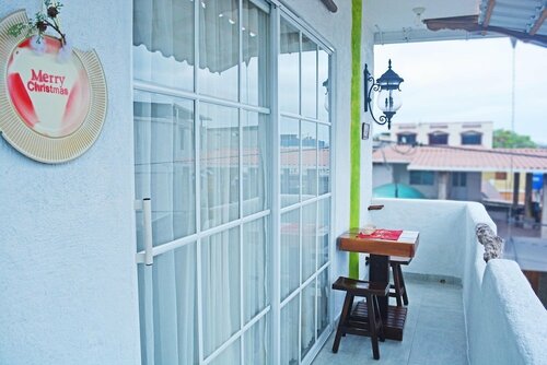 Гостиница Hostal Cann's House в Пуэрто-Бакерисо-Морено