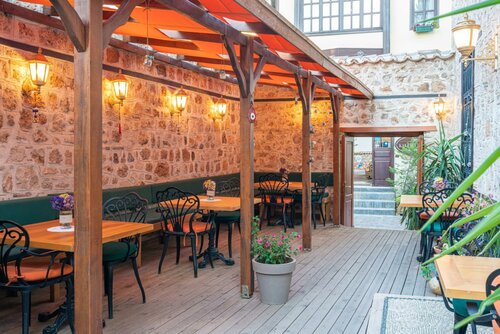 Гостиница Cedrus в Муратпаше