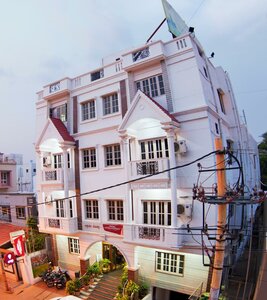 Гостиница Aishwarya Residency
