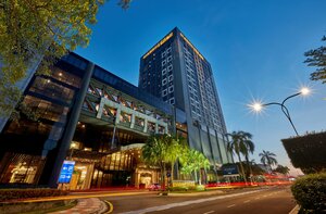Гостиница Mardhiyyah Hotel and Suites в Шах-Аламе