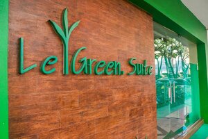 Гостиница LeGreen Suite Ratulangi в Амбоне