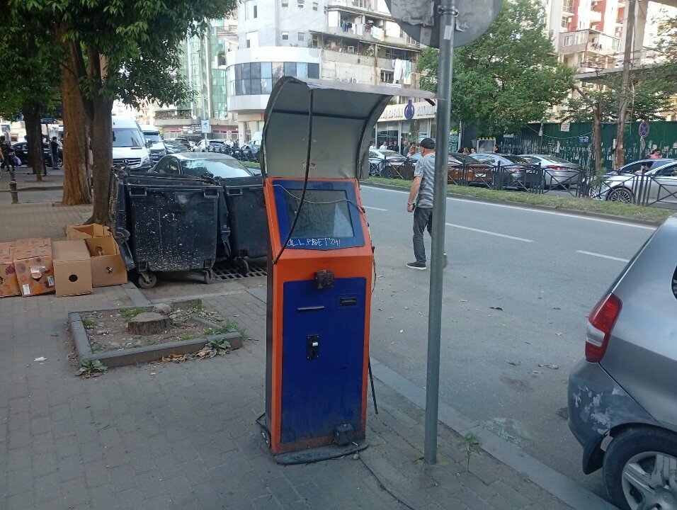 Payment terminal Paybox, Batumi, photo