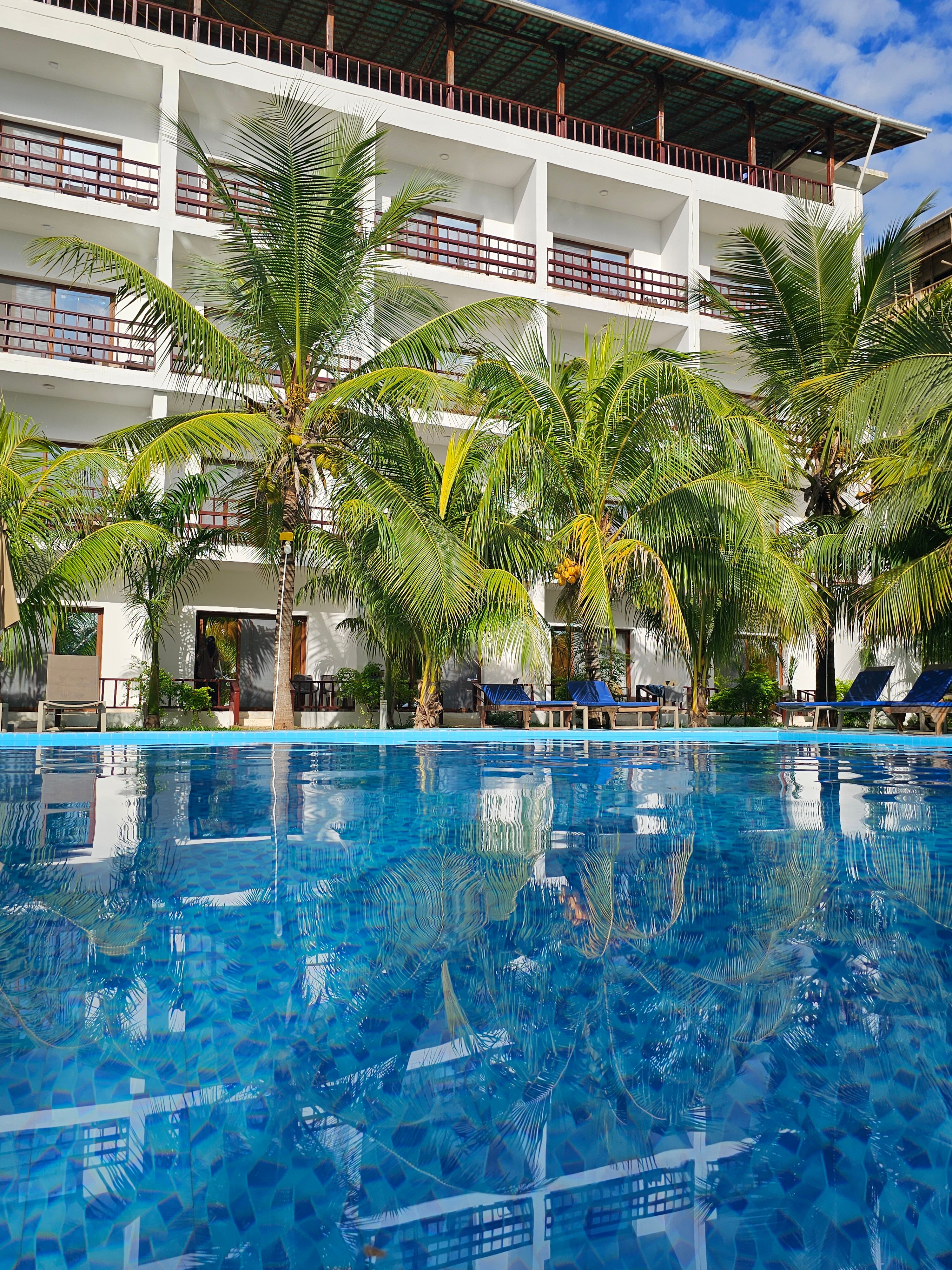 Фото Malika Nungwi Hotel