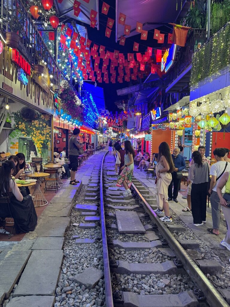 Cafe Train, Hanoi, photo