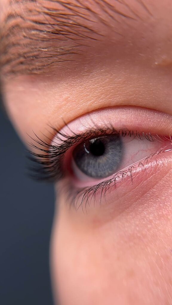 Eyebrow and eyelash salon GlowBrows, Zhukovskiy, photo