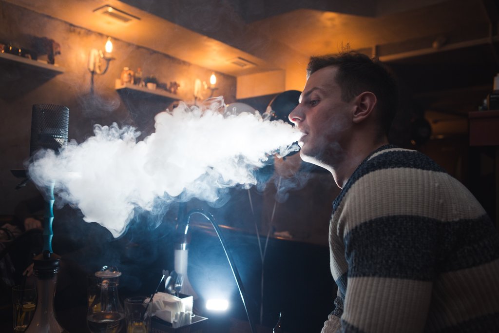 Hookah lounge Expert Bar, Saint Petersburg, photo