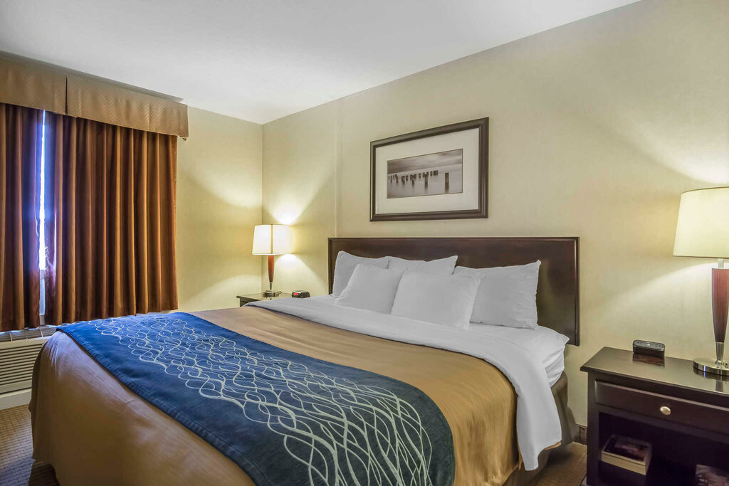 Foto Comfort Inn Suites Edson Gostinica Kanada Edson 5517
