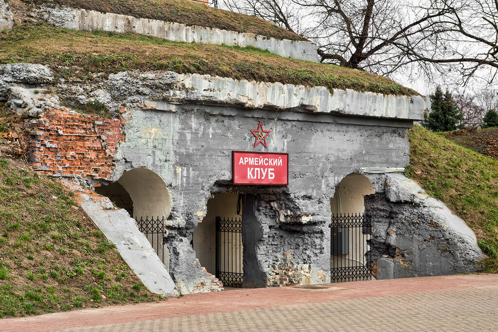 Кобринские ворота брестской крепости