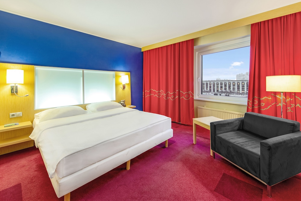 Фото Cosmos Saint-Petersburg Pulkovskaya Hotel