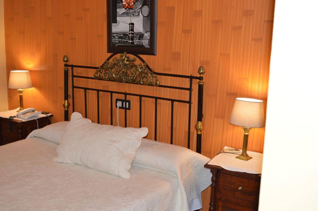 Фото Hotel Plaza de Toros