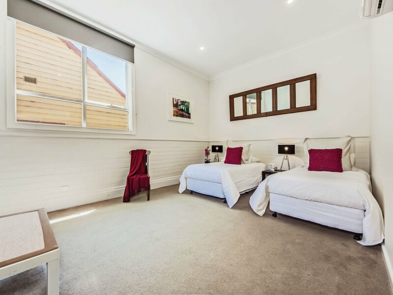 Гостиница Tuck Inn Yarra Valley