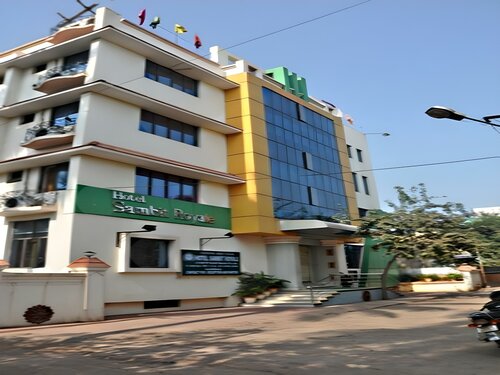 Гостиница Hotel Sambit Royale в Бхубанешваре
