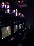 X Game (Lenina Avenue, 26) ، نادي الكمبيوتر
