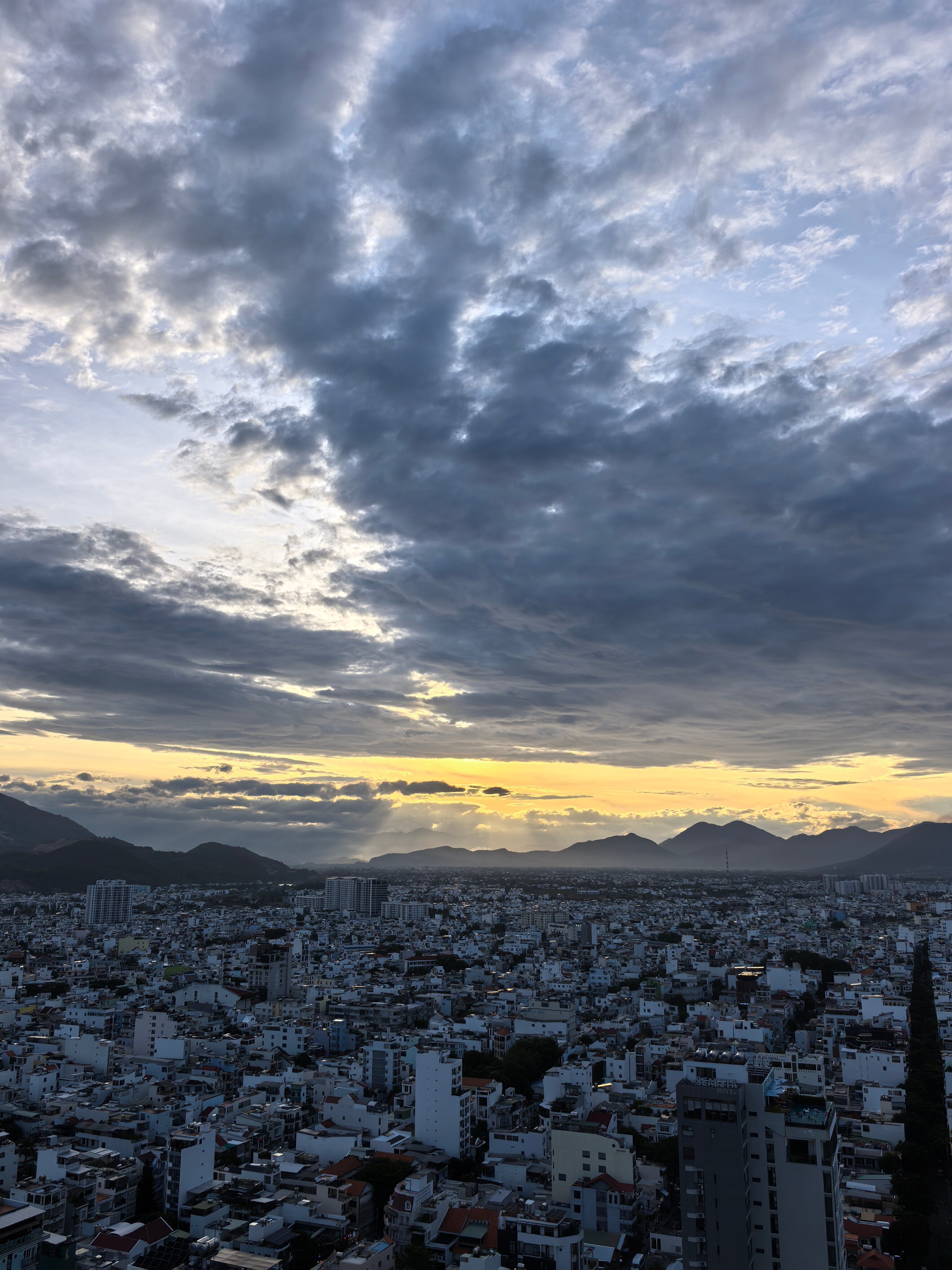 Фото Nha Trang Beach Hotel