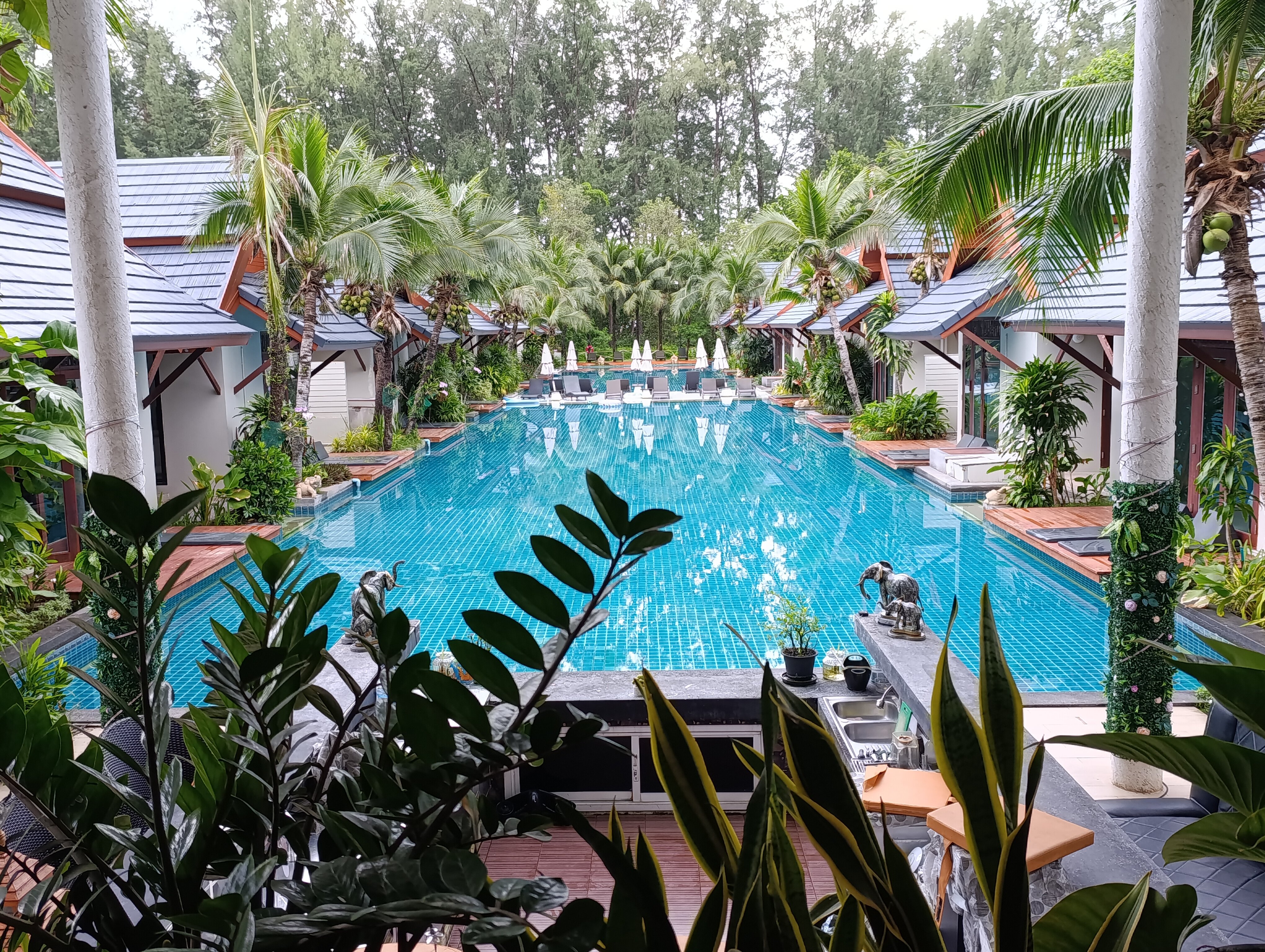 Фото L'esprit de Naiyang Beach Resort