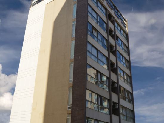 Фото Bliss 3000 Furnished Studios