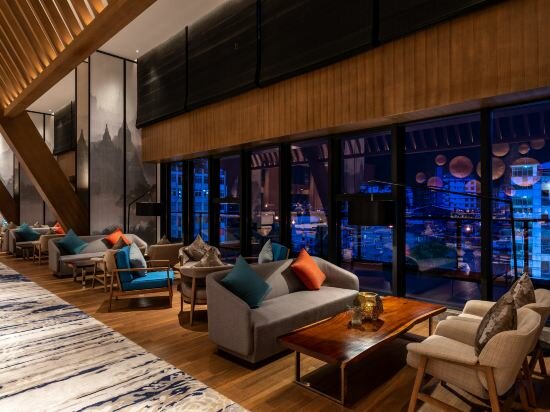 Фото Wyndham Grand Yangon Hotel