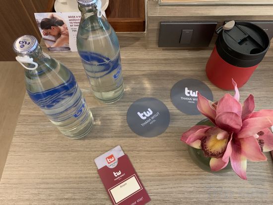 Фото Thana Wisut Hotel